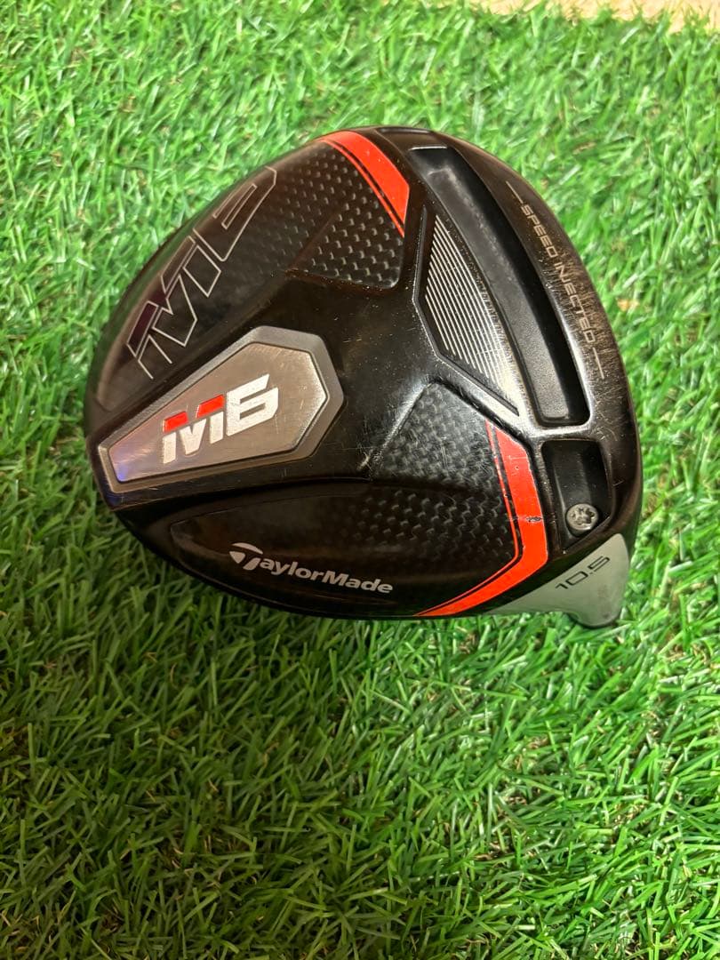 テーラーメイド　M6ドライバー用ヘッドのみ。ロフト10.5度　ヘッドカバー付き