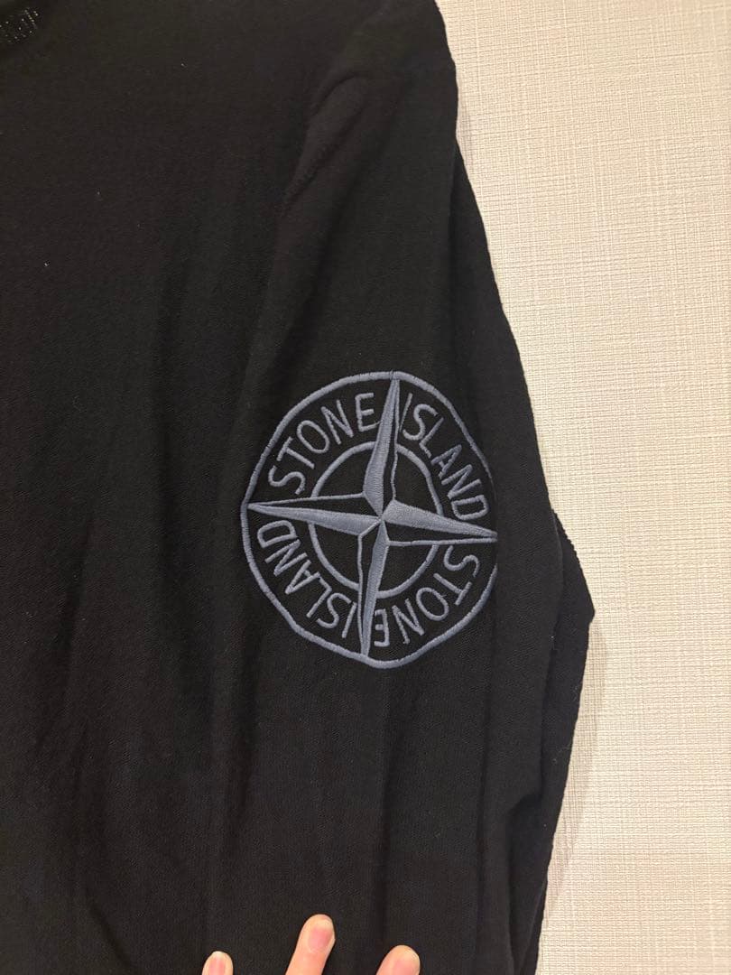 STONE  クルーネックニット