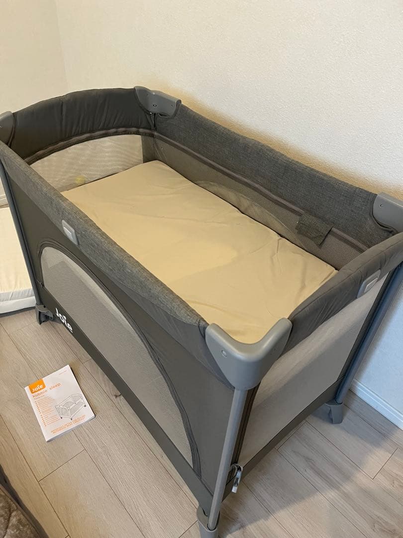 Joie 折りたたみベビーベッド グレー　/ Joie Folding Crib