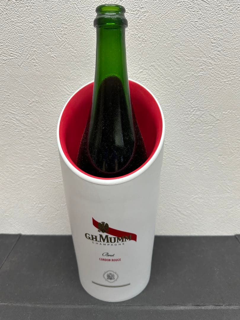 シャンパーニュ・マム・F1・3L・ダミーボトル＆マムグッズ6点盛り