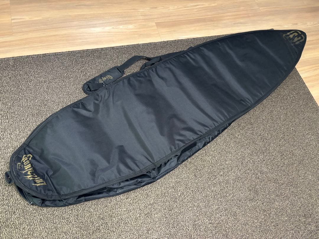 ★送料無料・美品★お洒落　ビラボン　サーフボードハードケース　サーフィン