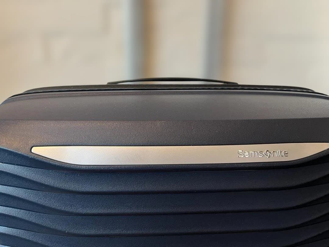 サムソナイト スーツケース　アップスケープ スピナー68 エキスパンダブル