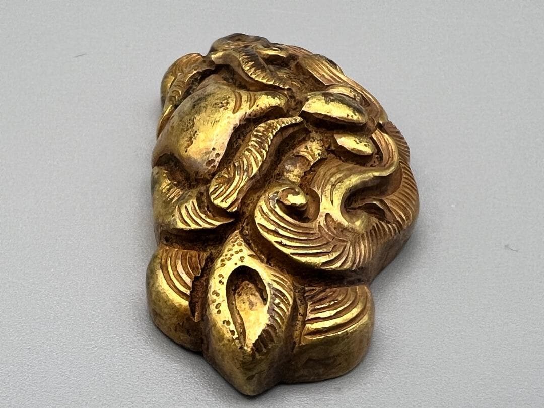 尾州藩士　江戸明治期　獅子顔形　手彫　大金具　銅製鍍金　骨董品