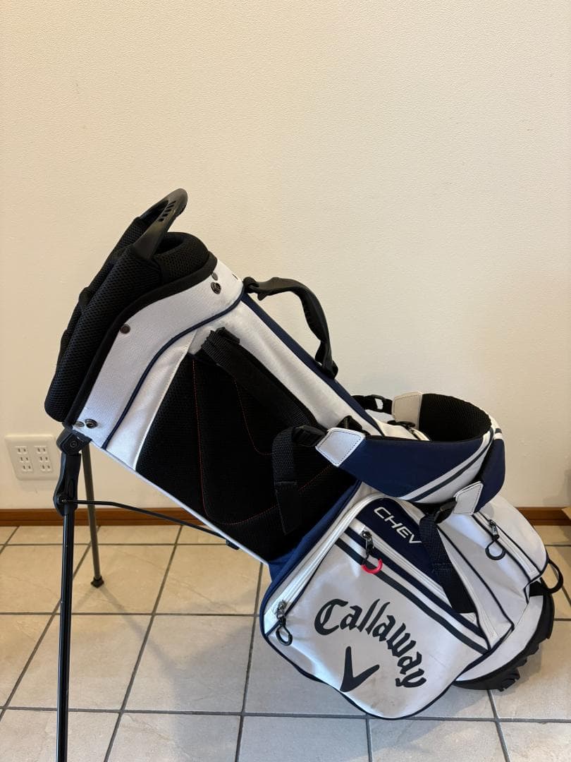 人気✨キャロウェイ スタンド式キャディバッグ 白　フード付 超軽量 機能性◯