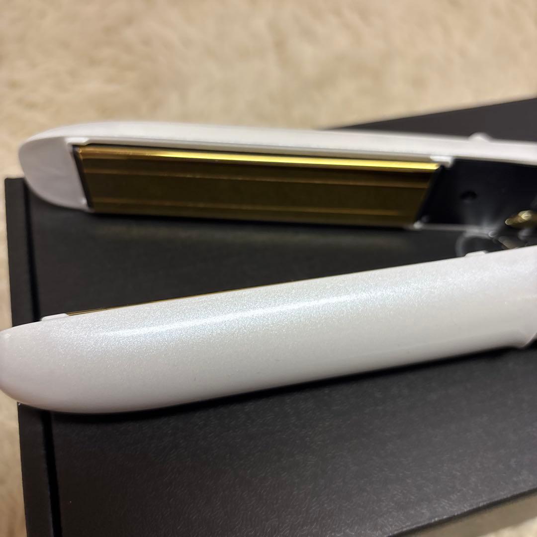 CHARLE ストレートヘアアイロン ホワイト