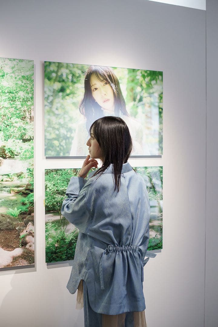 日向坂46 金村美玖 写真展 みとめる 直筆サイン入り アクリルパネル
