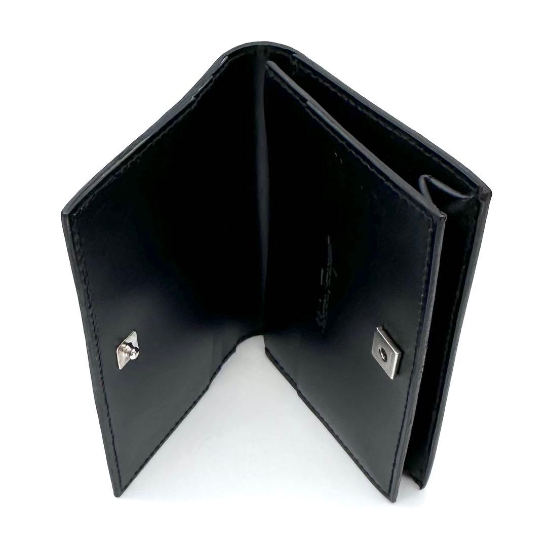 美品✨フェラガモ ガンチーニ エンボスレザー 名刺入れ カードケース ブラック