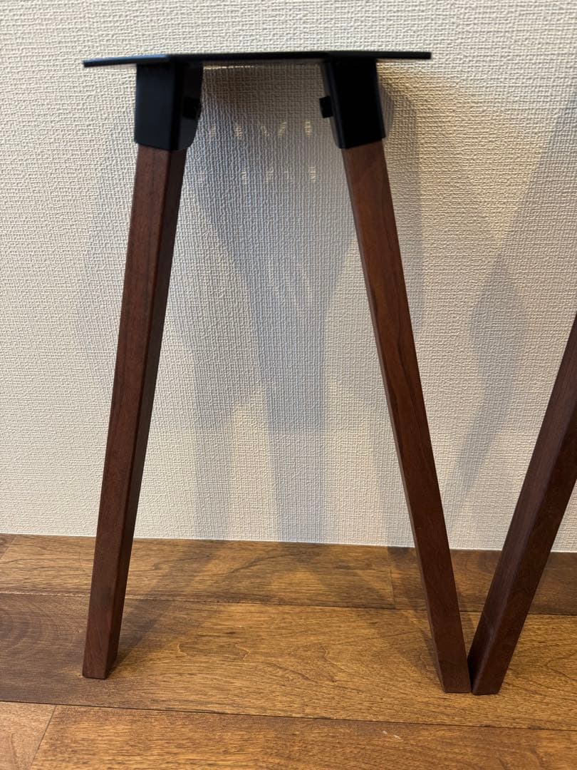 ダッパーパンチ　木製４脚　ウォールナット