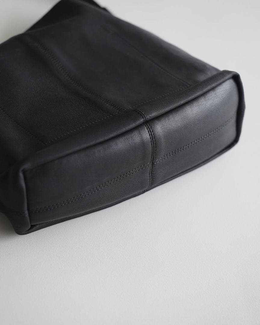 新品■Morphee SQUARE SHOULDER BAG ショルダーバッグ黒