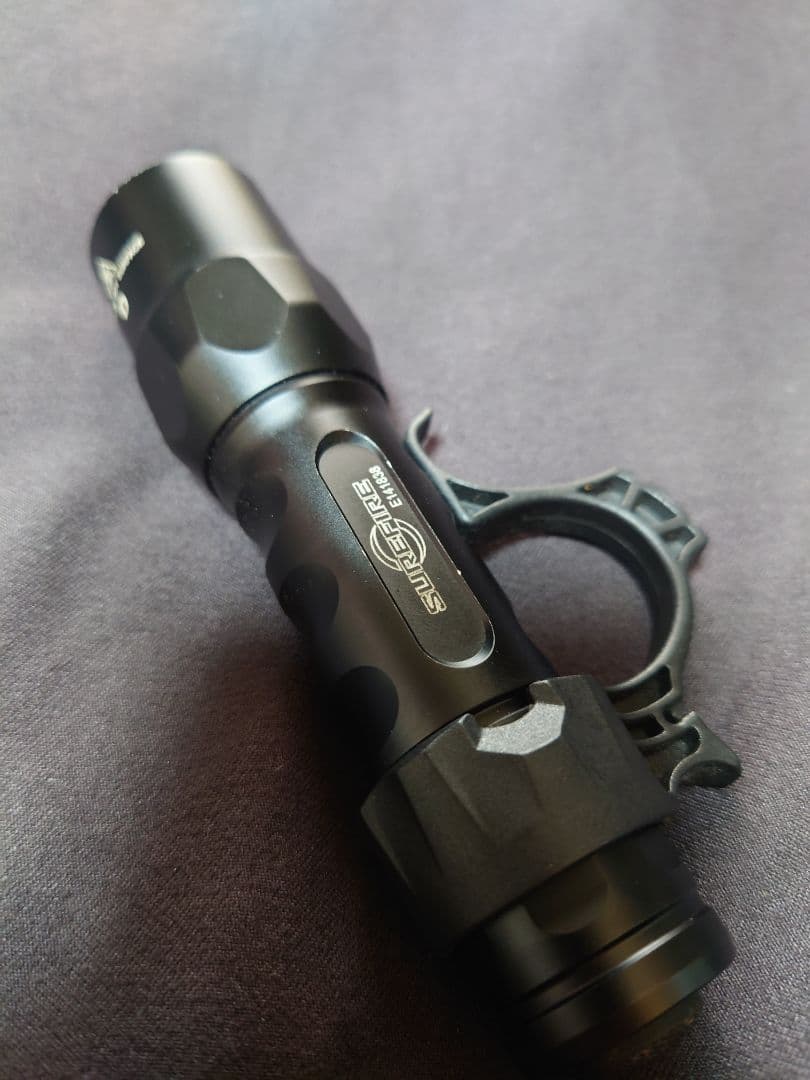 ライト・ランタン SUREFIRE 6PX PRO