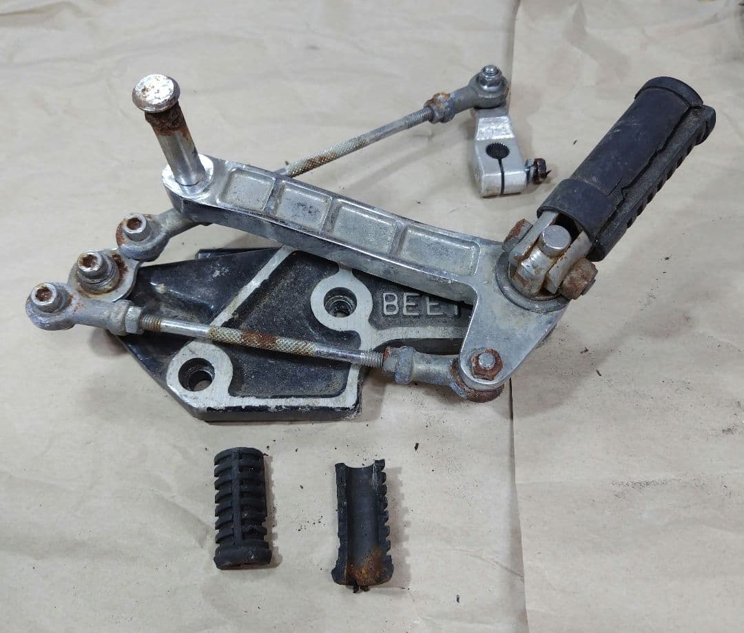 【ジャンク品】当時物CBX400F BEET バックステップ シルバー/ブラック