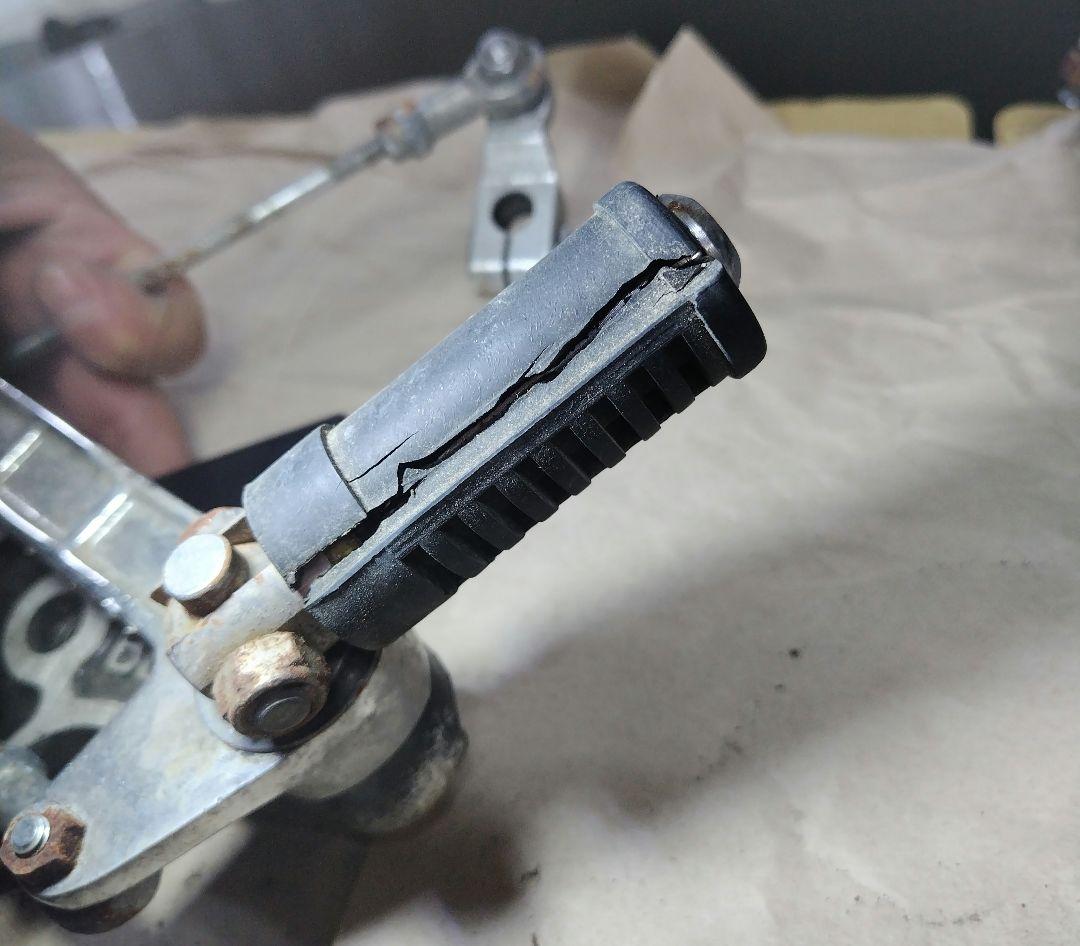 【ジャンク品】当時物CBX400F BEET バックステップ シルバー/ブラック