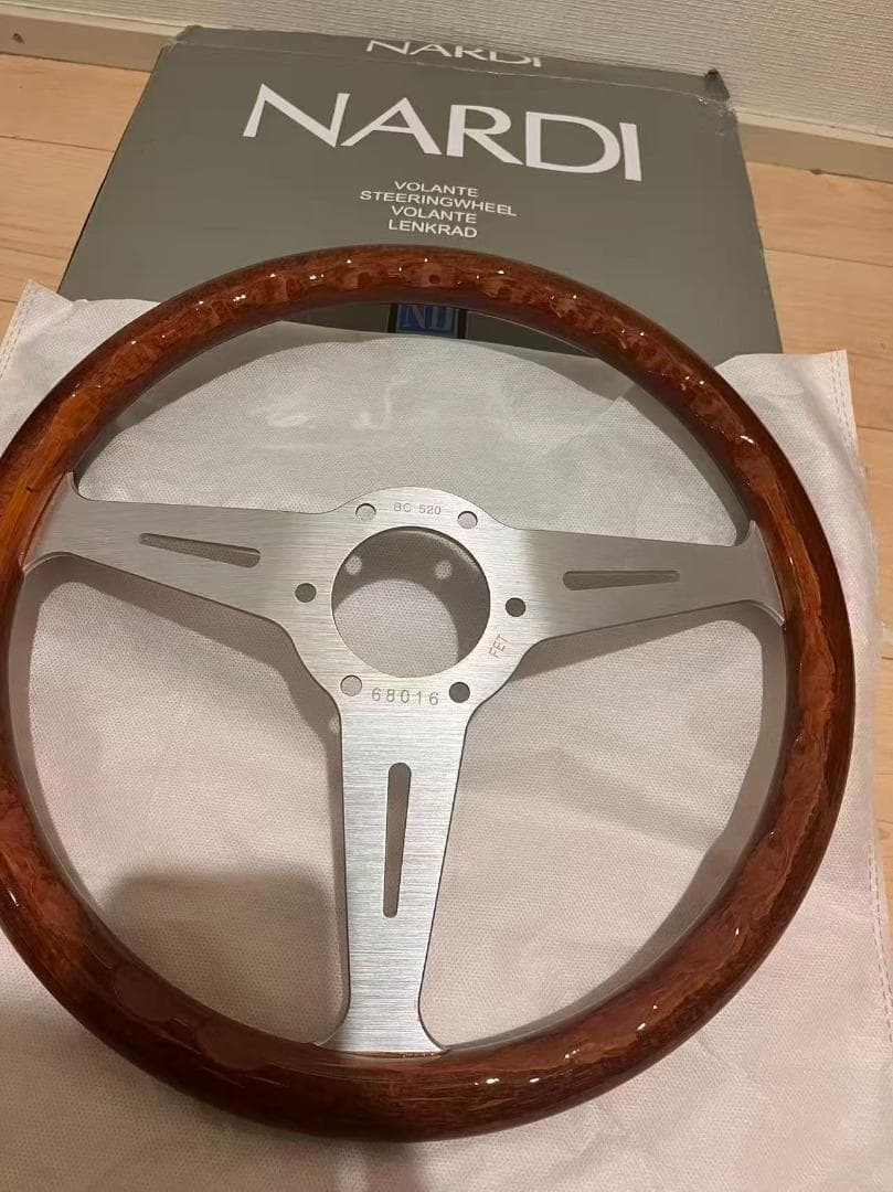NARDI　ステアリング 35パイ ウッド調/黒色線/シルバー　350mm