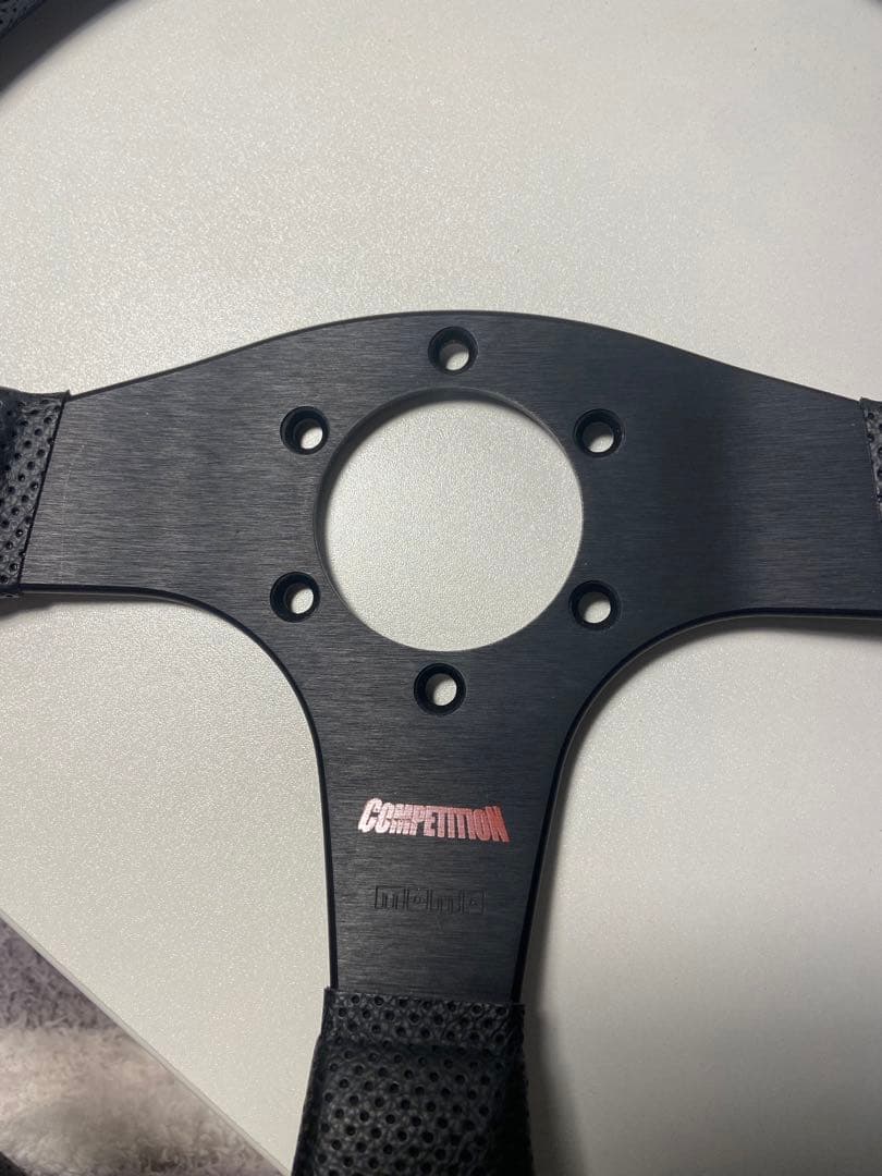 momo ステアリング コンペティション c71