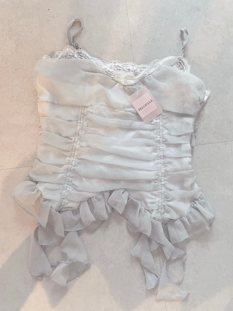 PELLICULE ぺリキュール　グレー フリルキャミソール　新品タグ付き
