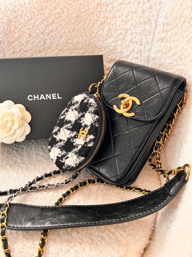 CHANEL ノベルティ　携帯ポシェット　千鳥格子