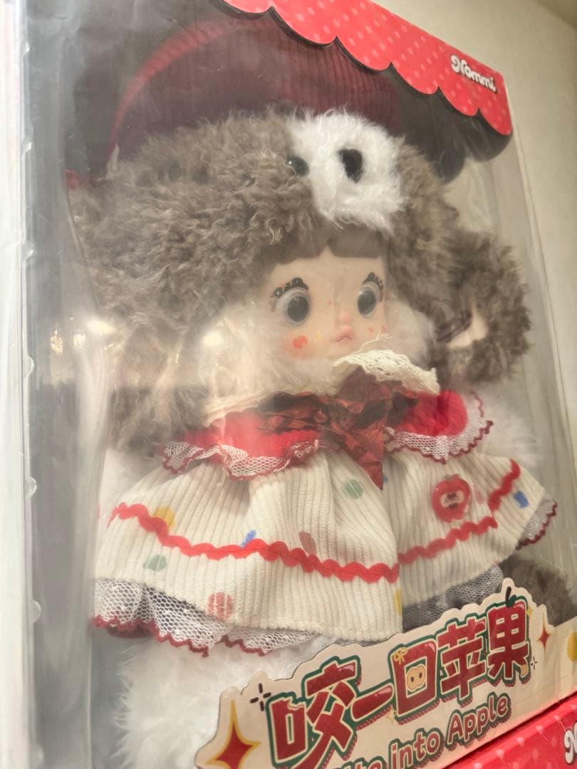 Nommi Bite into Apple ぬいぐるみ　TOPTOY