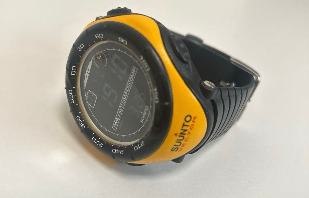 【美品】SUUNTO VECTOR スント ベクター　イエロー