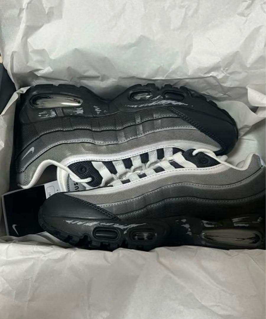 Nike Air Max 95 グレー/ブラック日本限定城之内