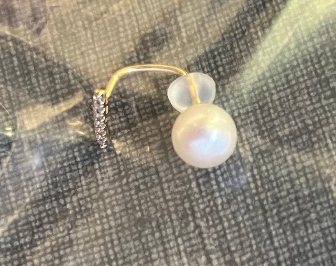 TASAKI ホワイトパール 片耳用フックピアス