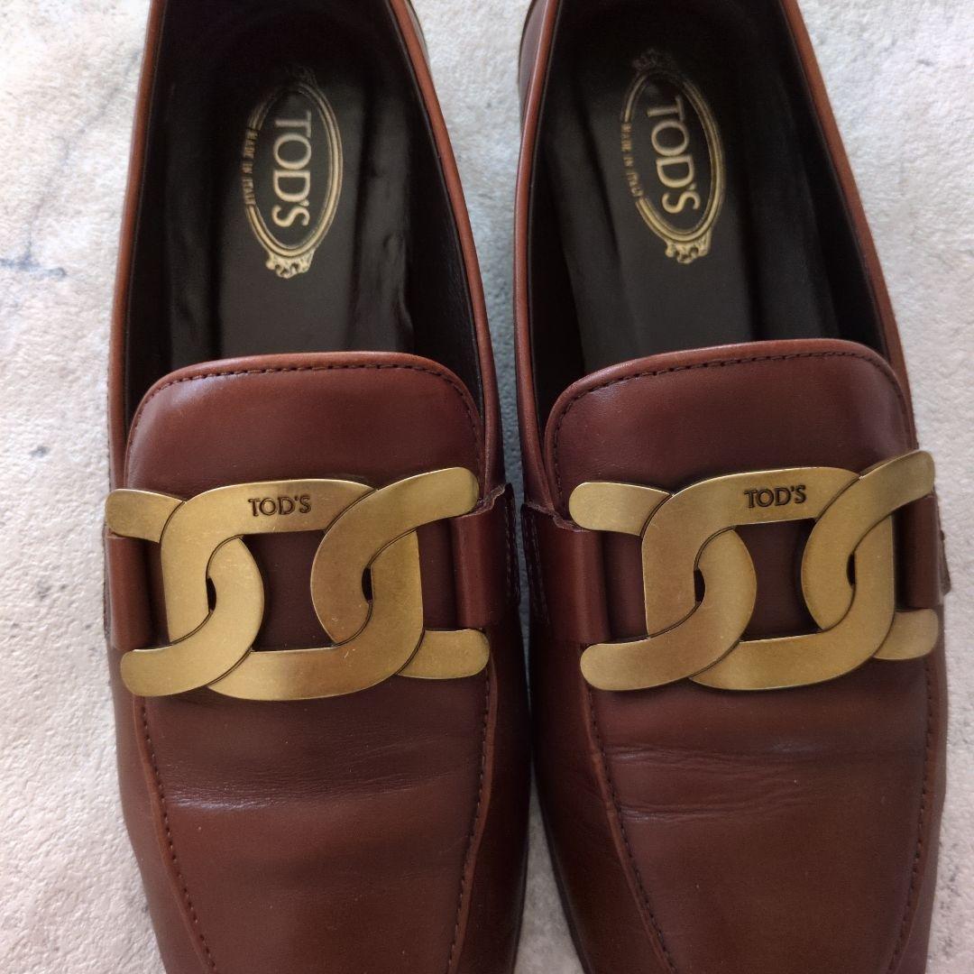 TOD'S ケイト レザー ローファー