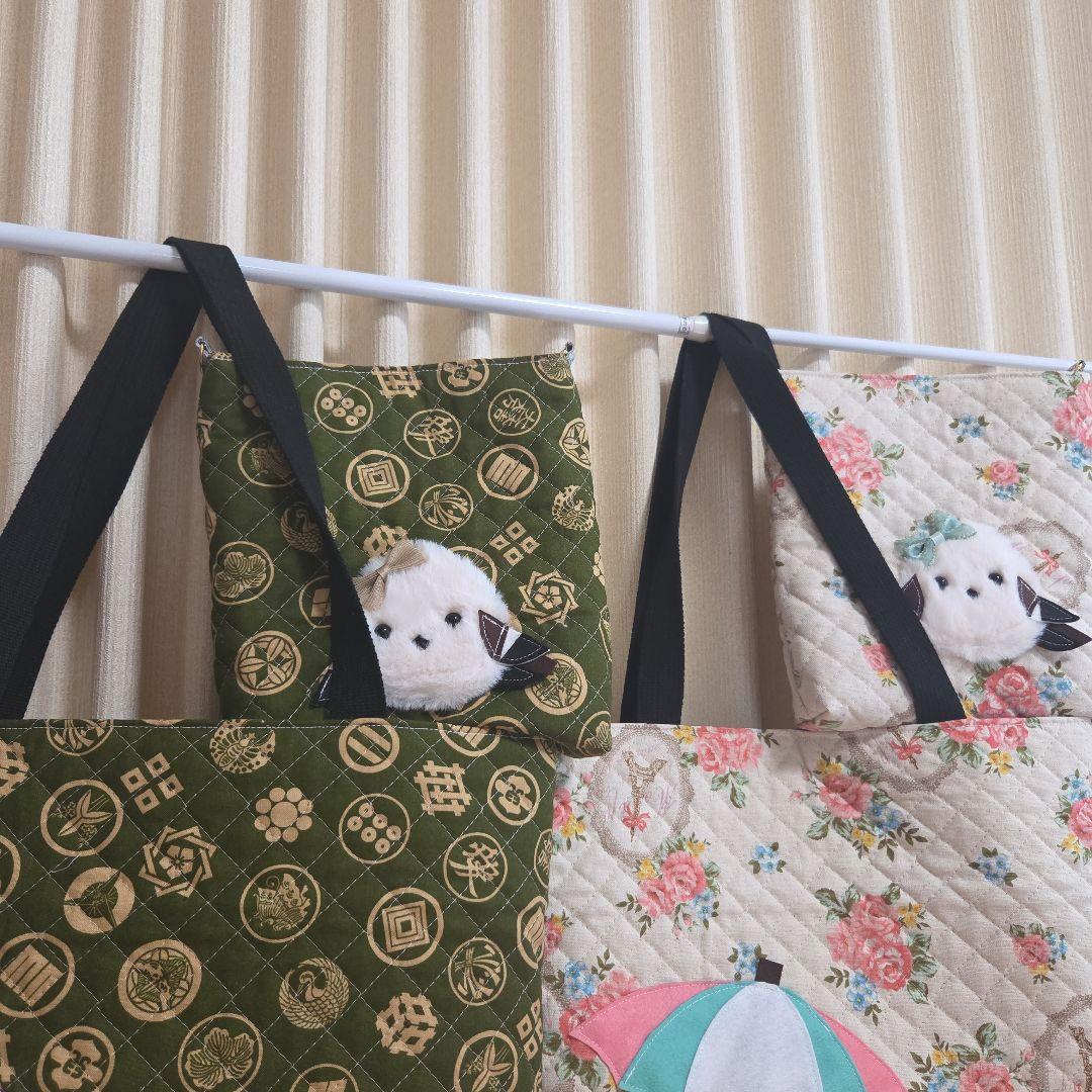 ●いちご●双子もふもふシマエナガ　ハンドメイド　キルト