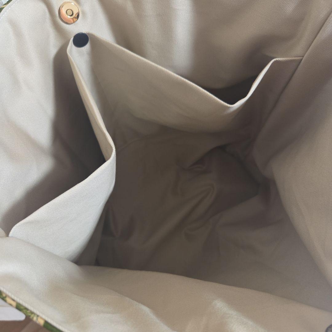 ●いちご●双子もふもふシマエナガ　ハンドメイド　キルト