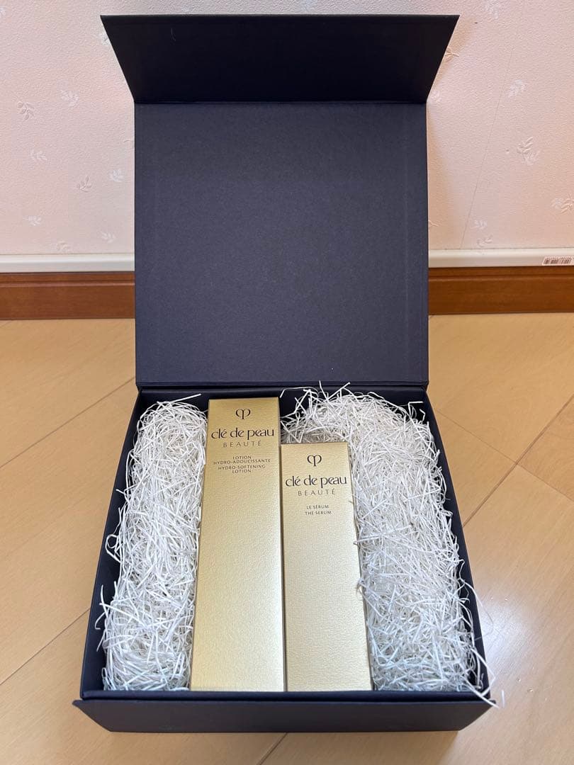 クレドポーボーテ☆clé de peau 美容液セット ギフトボックス入り