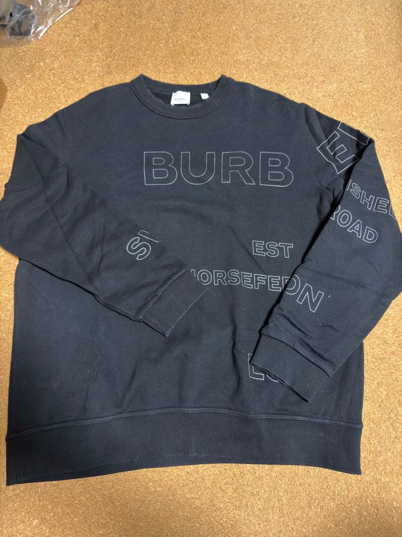 BURBERRY ブラック クルーネック トレーナー