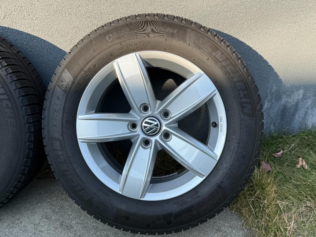VW純正ホイール　ミシュラン X-ICE3+　 スタッドレス　215/60R16