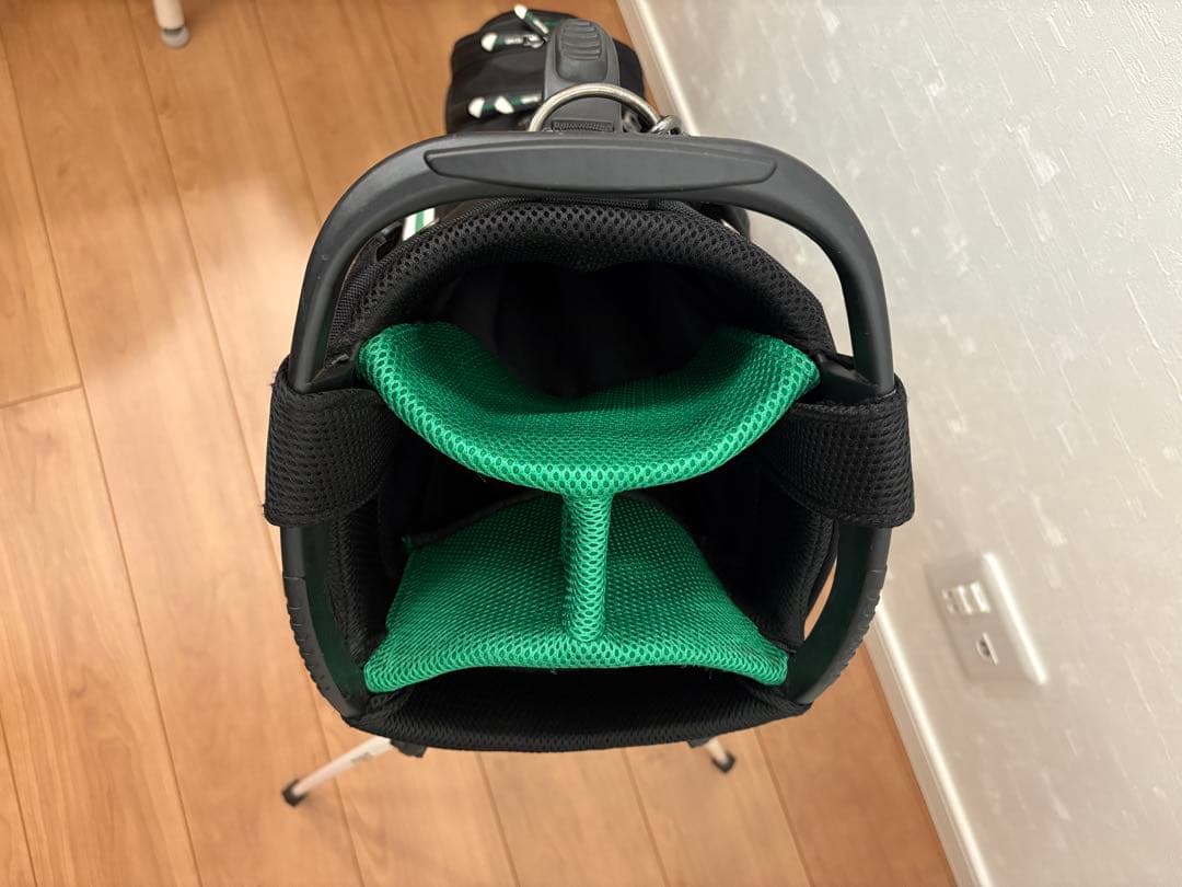 BEAMS GOLF スタンド付きキャディバッグ 黒/緑