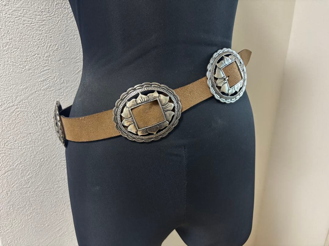 美品！PUNTOVITA/プントヴィータ　コンチョベルト