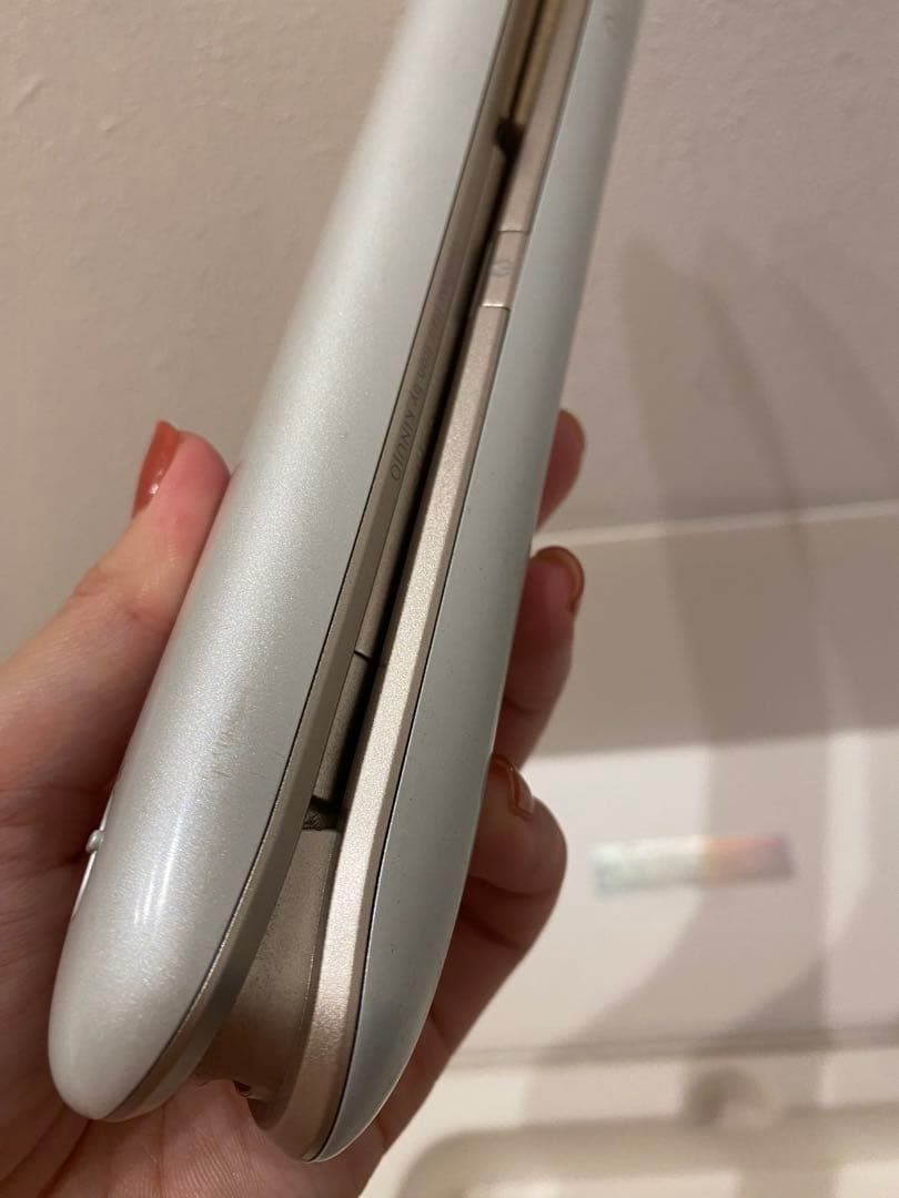 KINUJO ストレートヘアアイロン コードレス