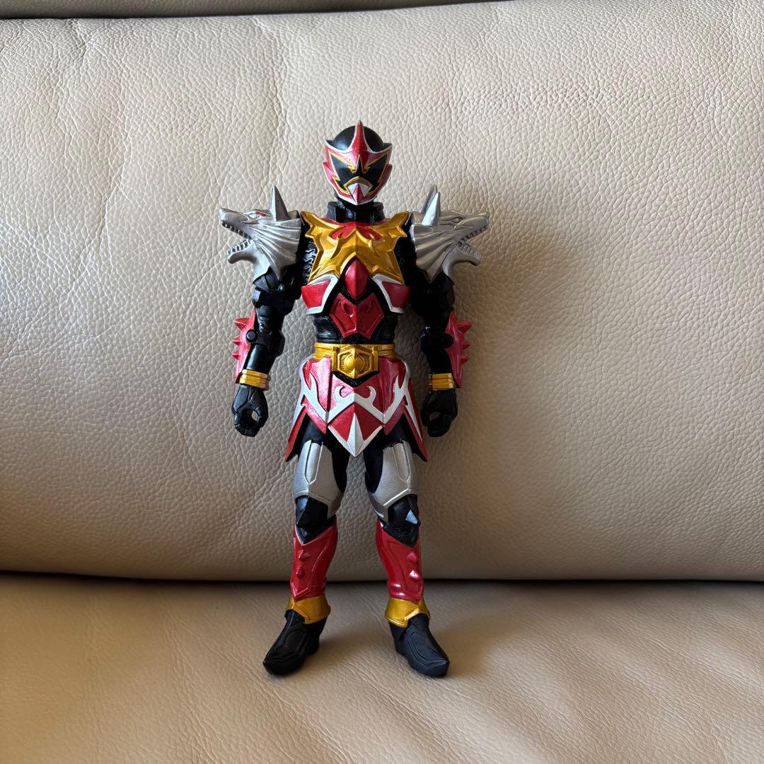 【超貴重】ウルザードファイヤーソフビ　てれびくん抽選プレゼント