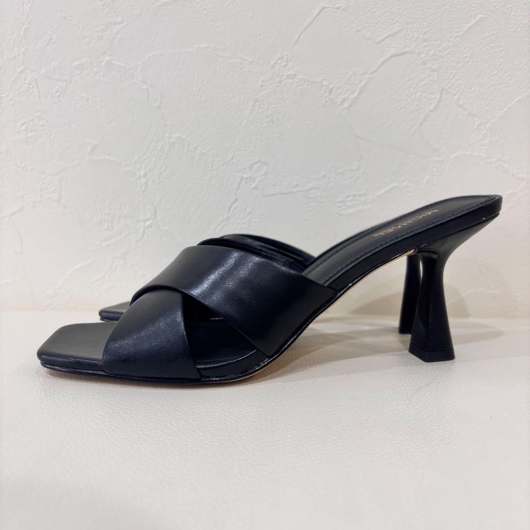 新品【MICHAEL KORS】マイケルコース　レザー　ミュール　ブラック