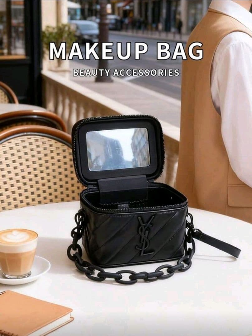 Yves Saint Laurent レディース用ブラック長方形ショルダーバッグ