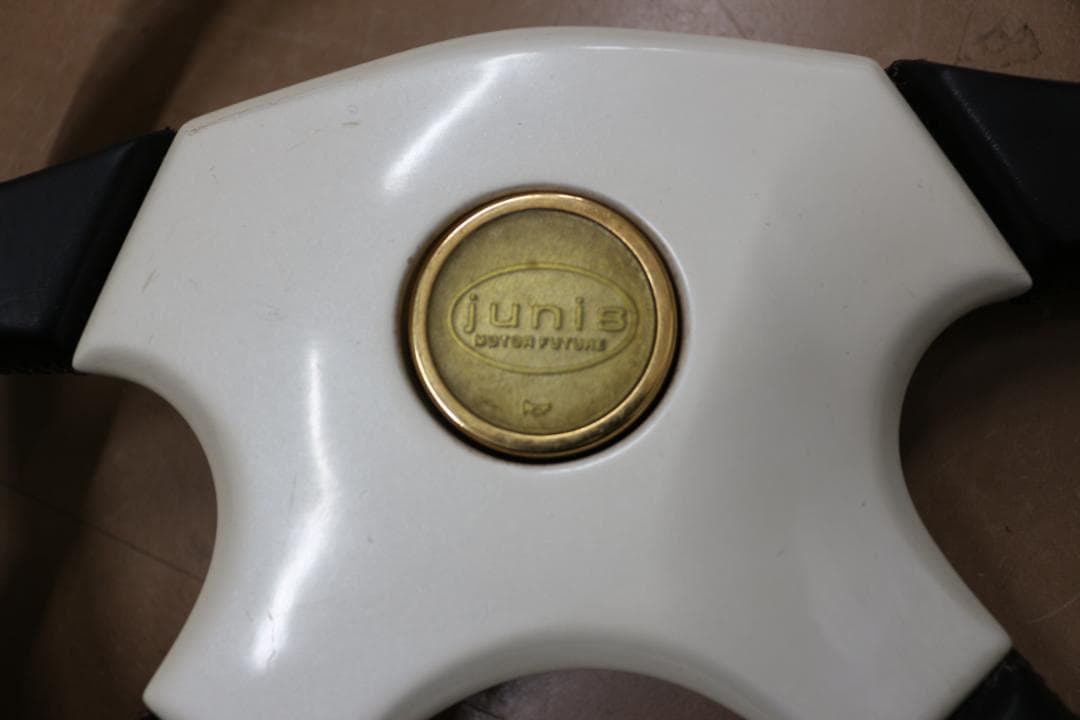 ホワイト ハンドル ステアリング junis ジャニス レトロ パーツ