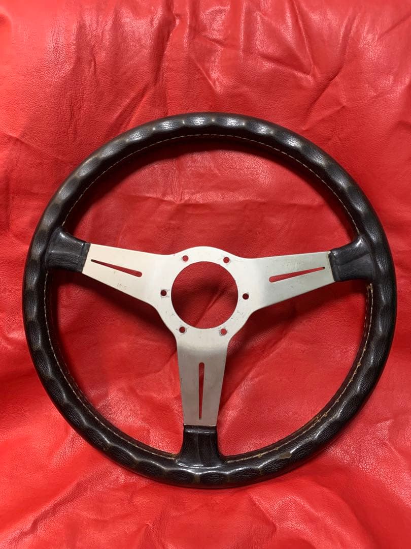 ナルディ NARDI クラシック ステアリング レザー 36センチ 1981年
