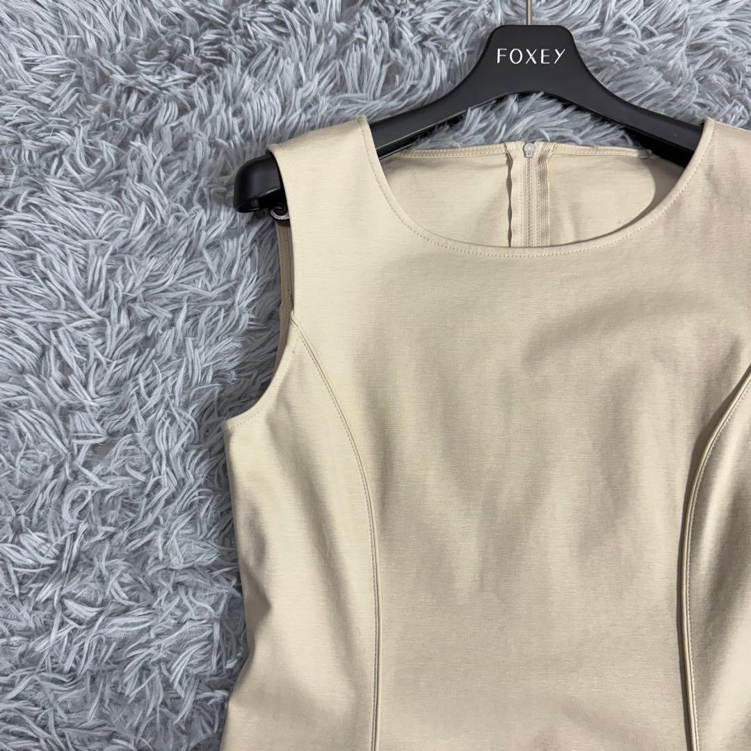 美品✨フォクシー ストレッチフレアワンピース テニスガーデン ベージュ 38