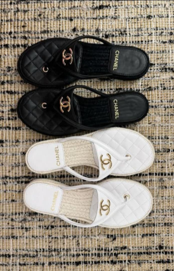 ひろし様　CHANEL　シャネル　ビーチサンダル　CCココマーク　正規新品未使用