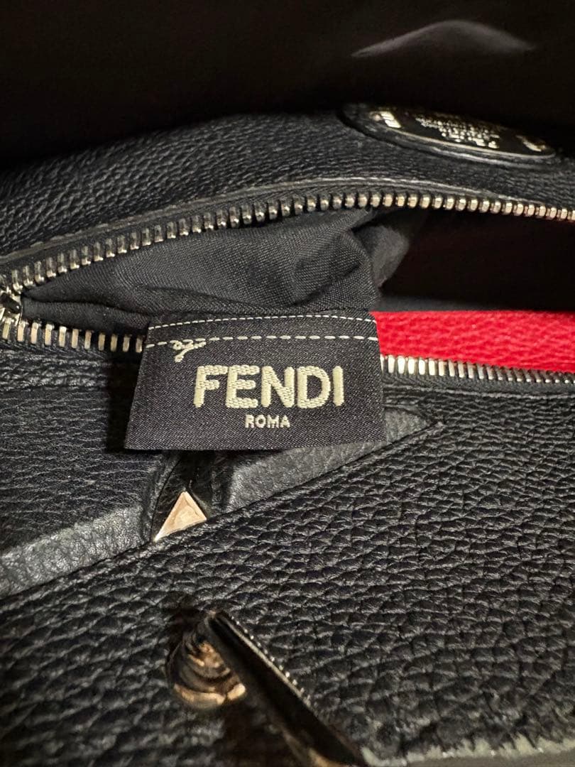 FENDI ピーカブー　ブラック ラージ