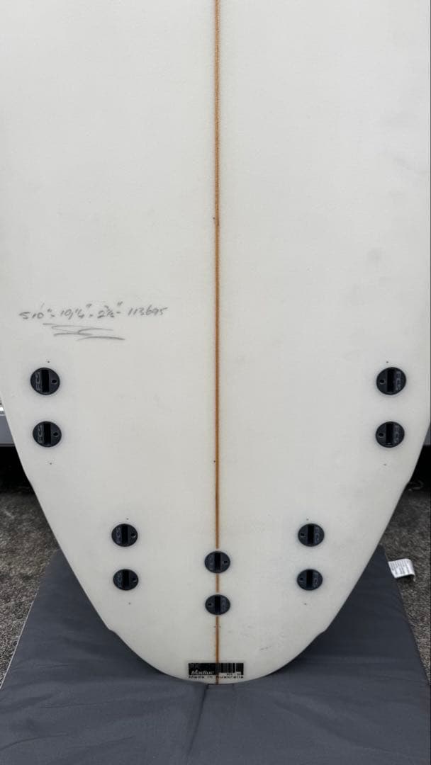 JSサーフボード　KINGPIN 5'10