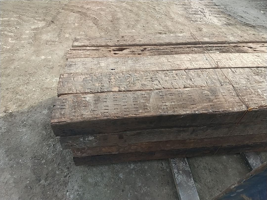 10本組 枕木 4級品 長さ約210cm 送料別 ガーデニング 花壇 庭づくり