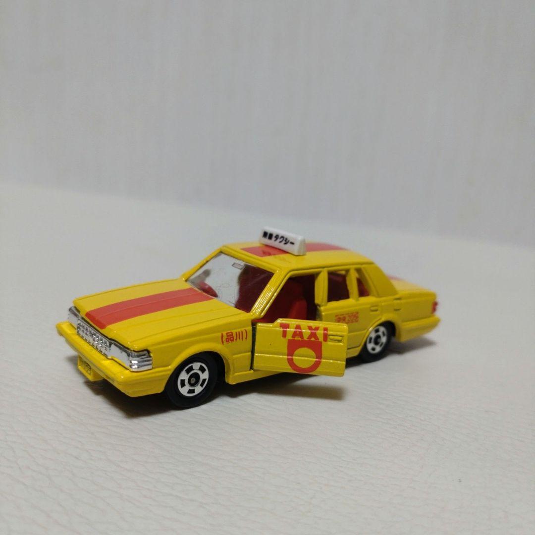 トミカ CROWN TAXI 1/65