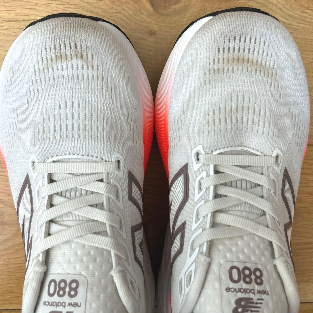 ニューバランス　ランニングシューズ　レディース W880 24cm