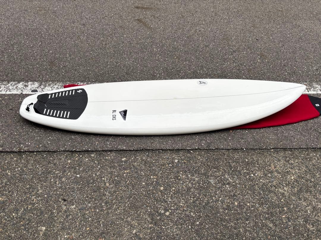 THREE WEATHER 中古サーフボード 直接引き取り限定です