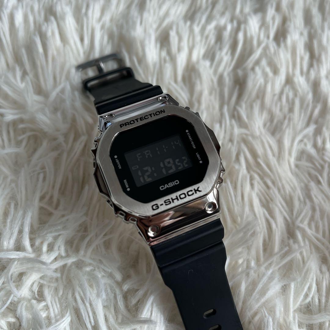 箱付き美品✨g-shock 5600 メタル　ブラック casio シルバー