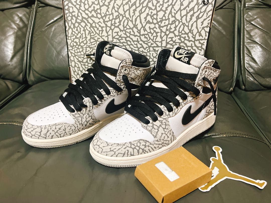【新品未使用】エアジョーダン1 ホワイトセメント　22.5cm