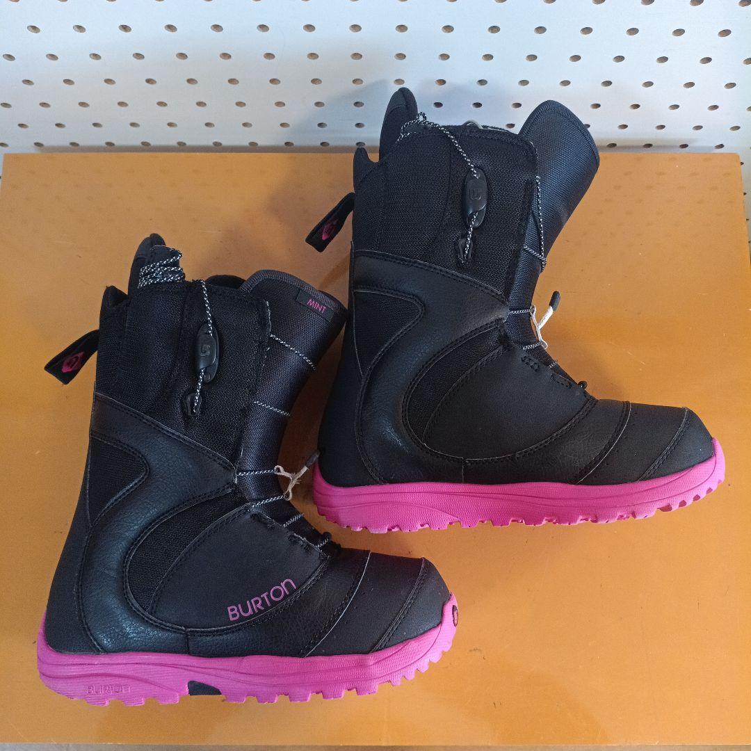 美品　Burtonミント スノーボードブーツ ブラック/ピンク23cm int