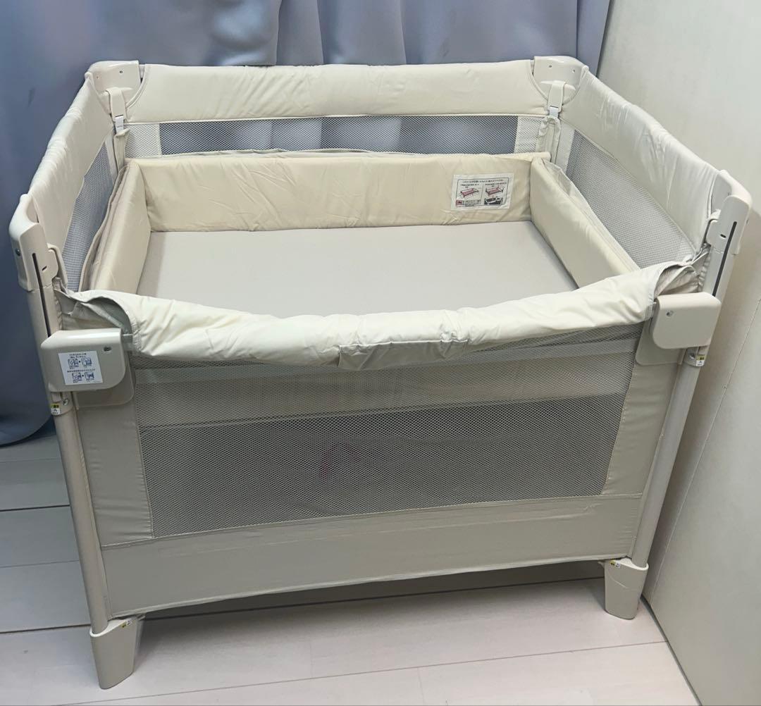 アップリカ　ココネルエアー　折りたためるベビーベッド
